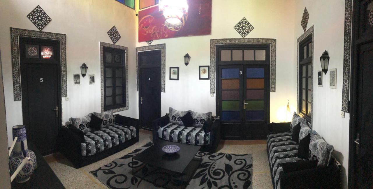 Hotel Fontaine Campini Fez Bagian luar foto