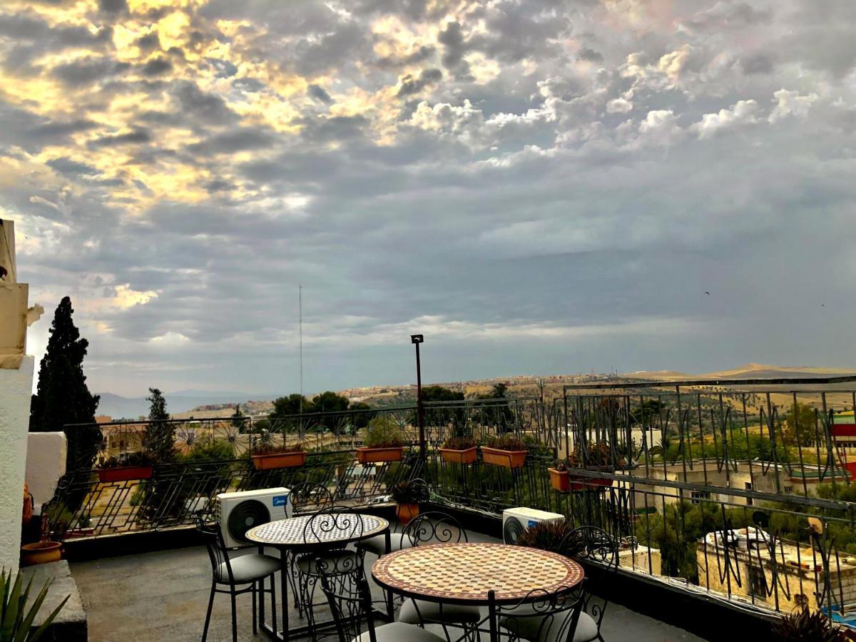 Hotel Fontaine Campini Fez Bagian luar foto