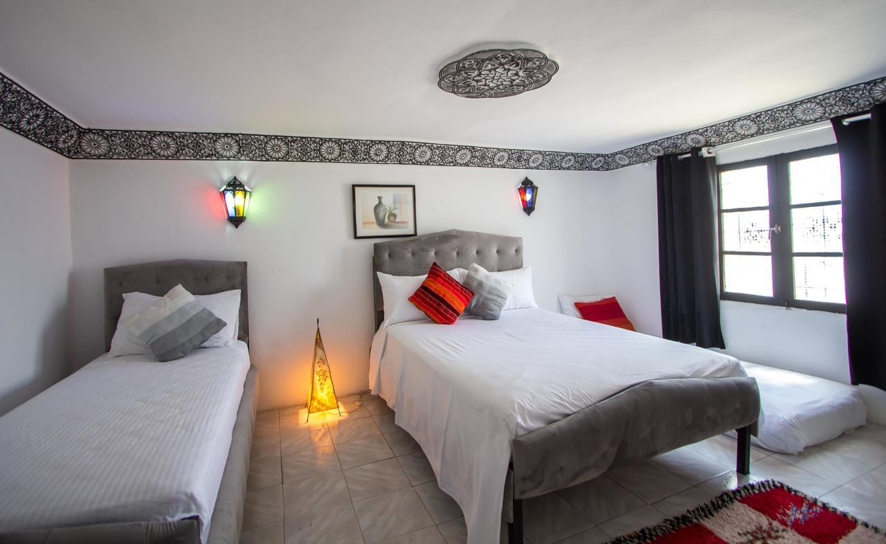 Hotel Fontaine Campini Fez Bagian luar foto