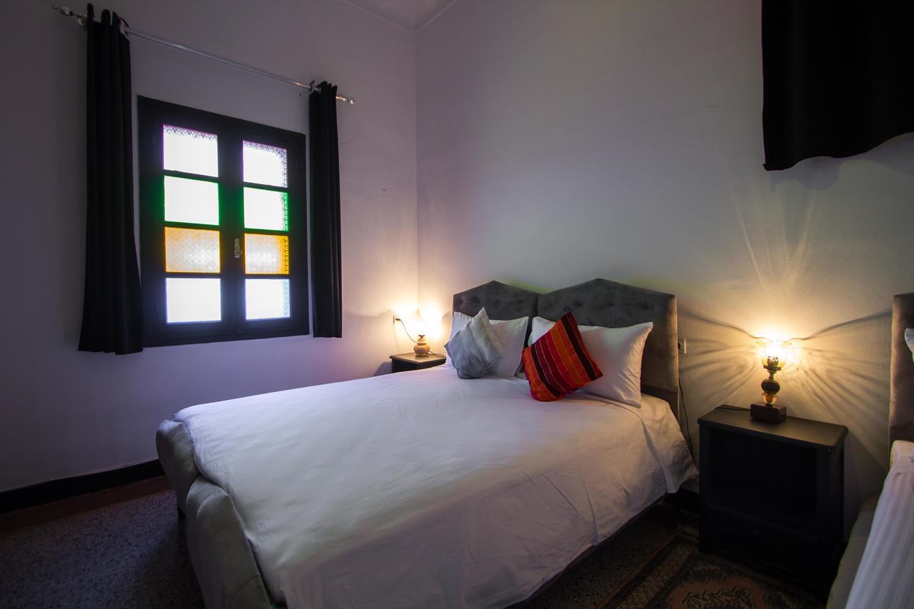 Hotel Fontaine Campini Fez Bagian luar foto