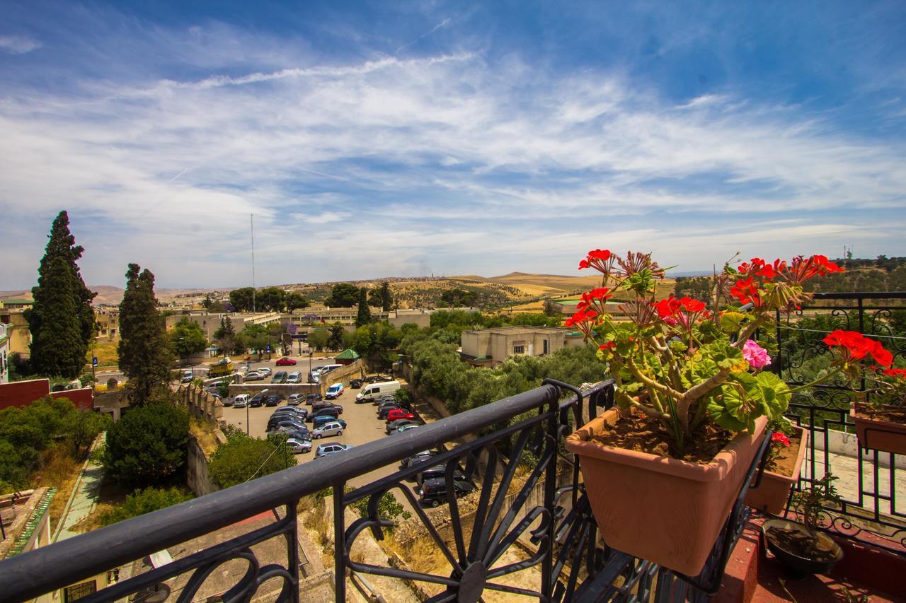 Hotel Fontaine Campini Fez Bagian luar foto